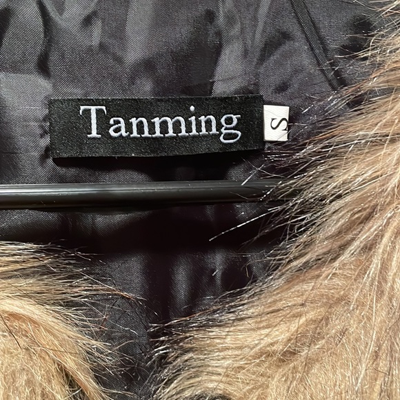 Fur Vest - Picture 2 of 2